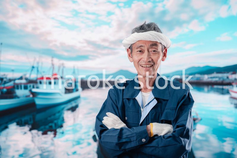 漁港で働く漁師