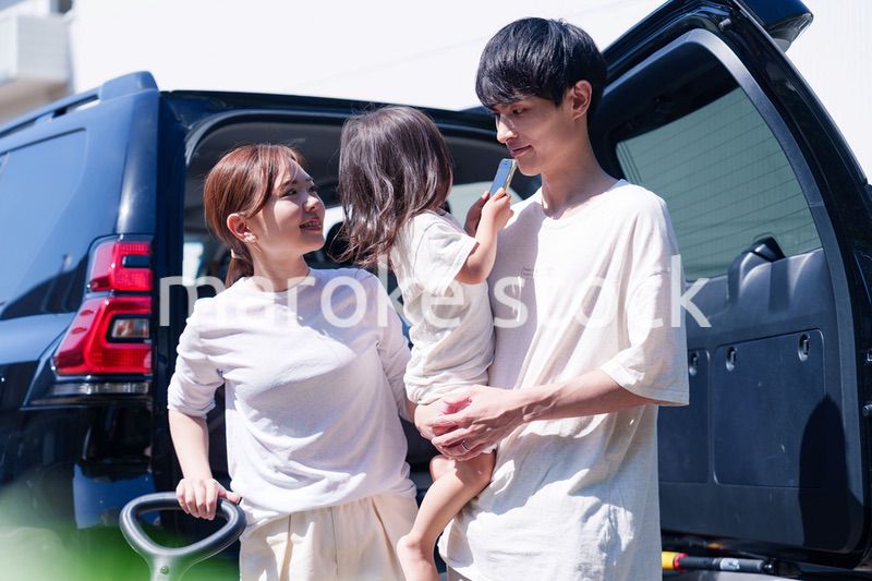 家族みんなで車でおでかけ