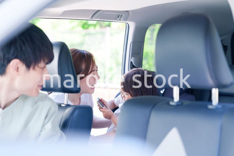 家族みんなで車でおでかけ