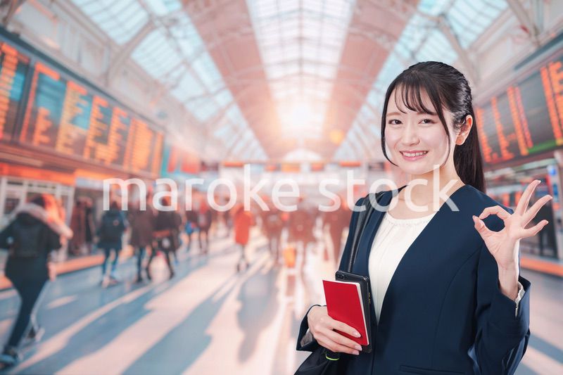 海外出張をするビジネスウーマン