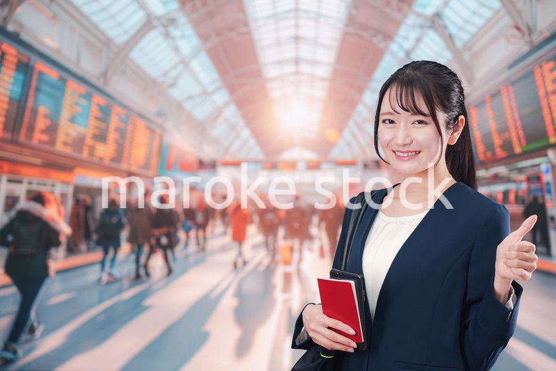 海外出張をするビジネスウーマン