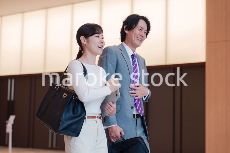 外回りをする営業担当のビジネスパーソン