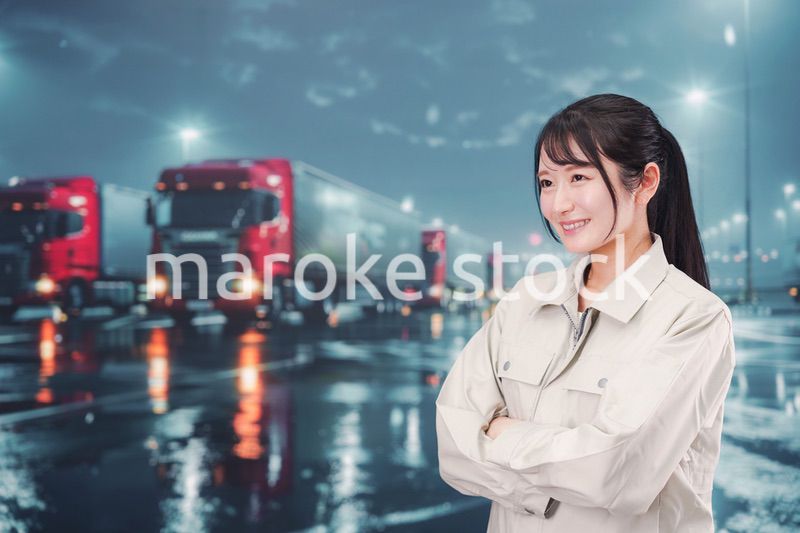 若い女性のトラックドライバー