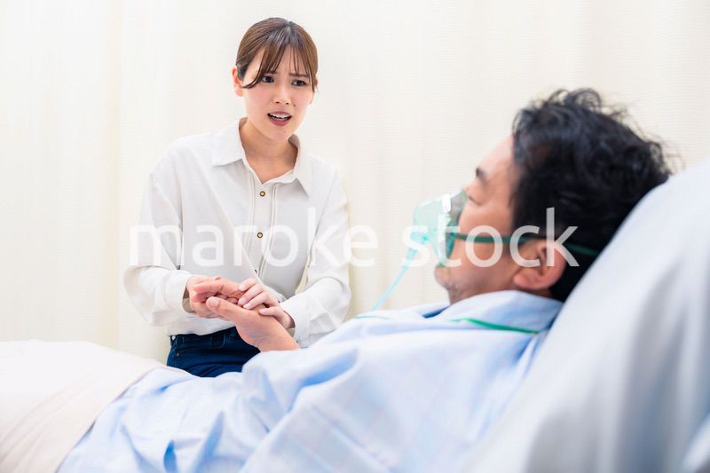 人工呼吸器をつけた男性と病院に駆けつけた家族