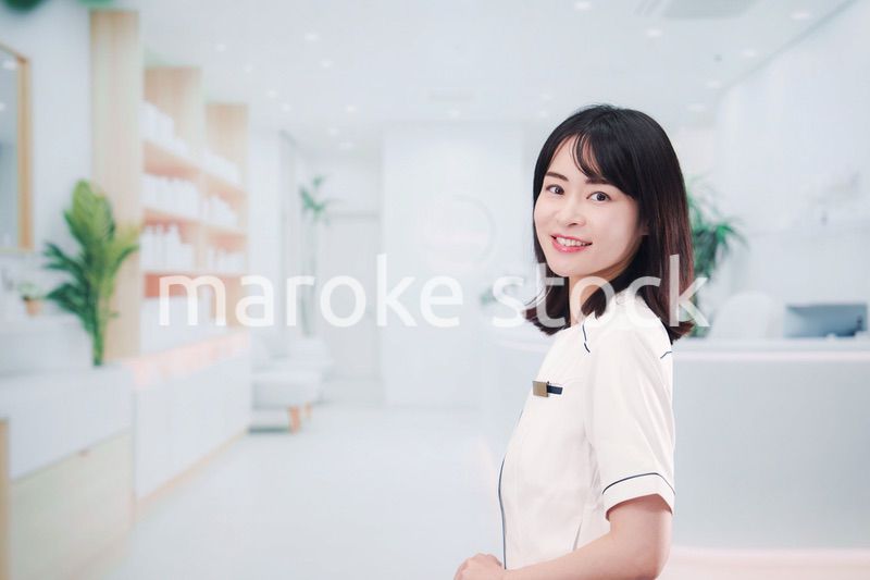 メンズエステで働く若い女性