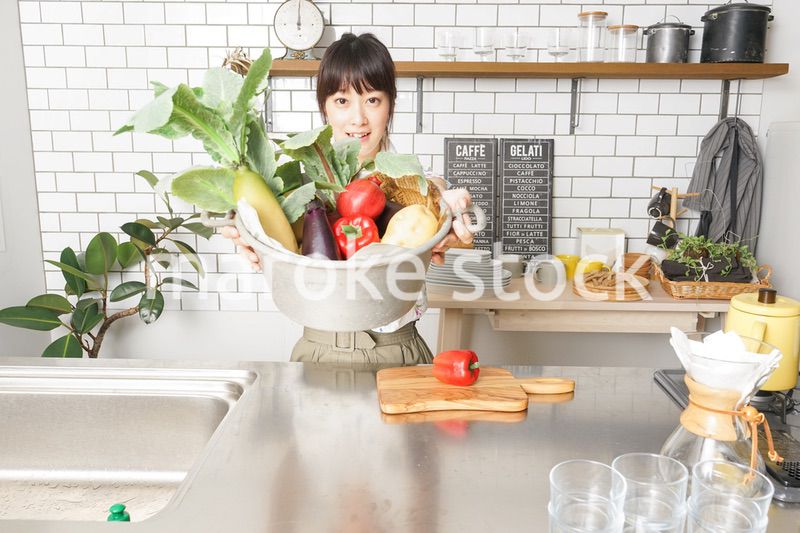 野菜と女性
