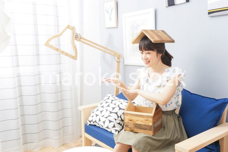 女性 家 イメージ