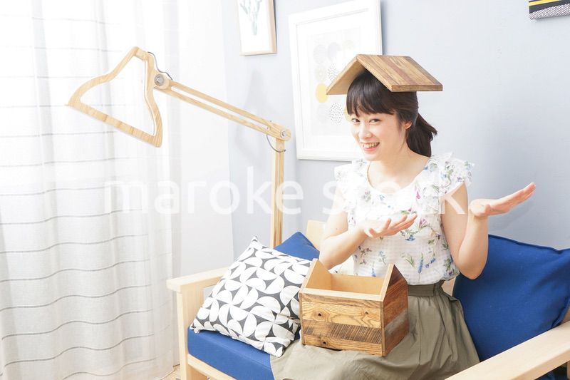 女性 家 イメージ