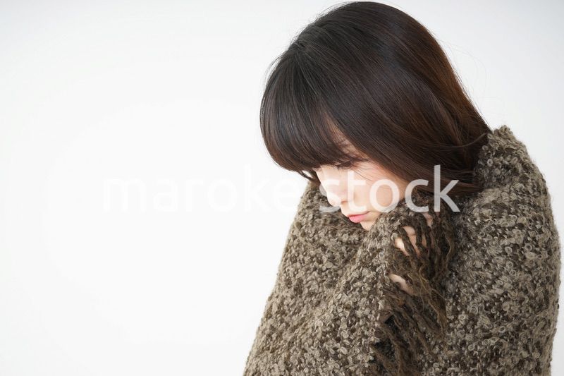 風邪で発熱した若い女性