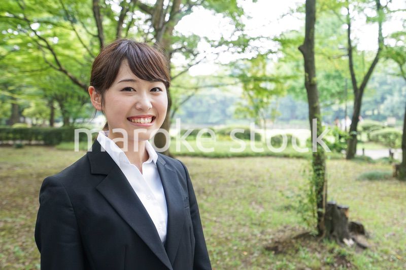 笑顔のビジネスウーマン
