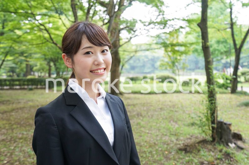 笑顔のビジネスウーマン