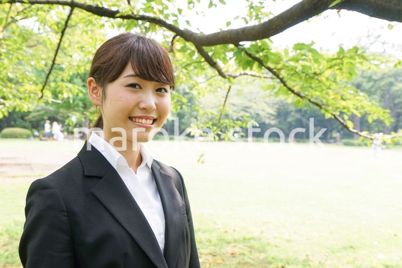 笑顔のビジネスウーマン