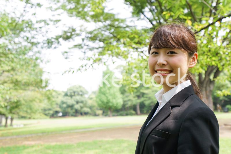笑顔のビジネスウーマン