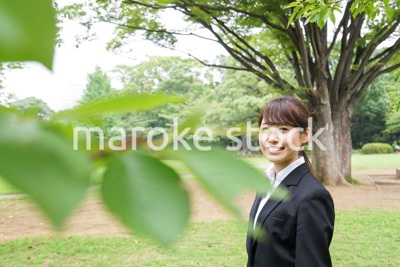 笑顔のビジネスウーマン