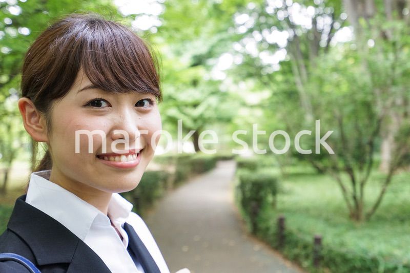 笑顔のビジネスウーマン