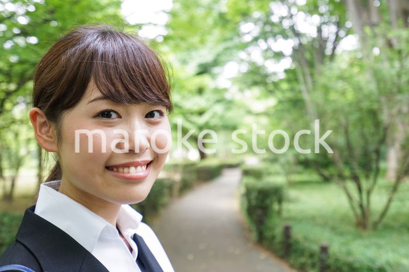 笑顔のビジネスウーマン