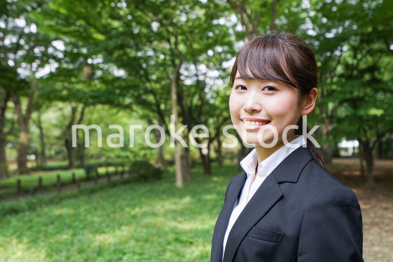 笑顔のビジネスウーマン