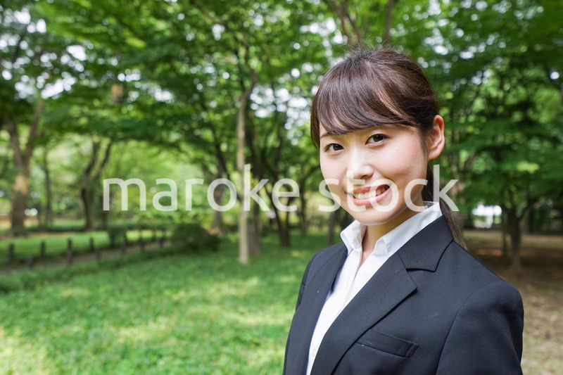 笑顔のビジネスウーマン