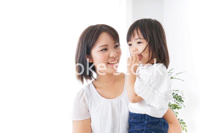母親 抱っこ 子ども