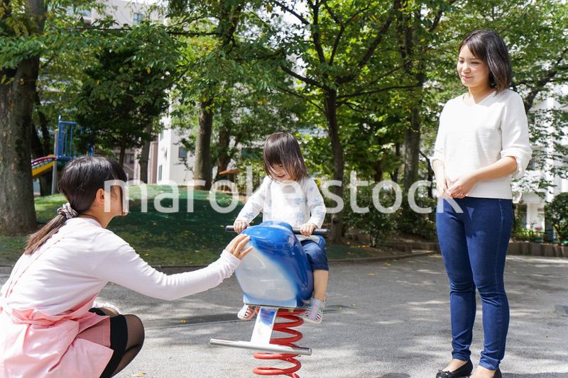 幼稚園に行く子供