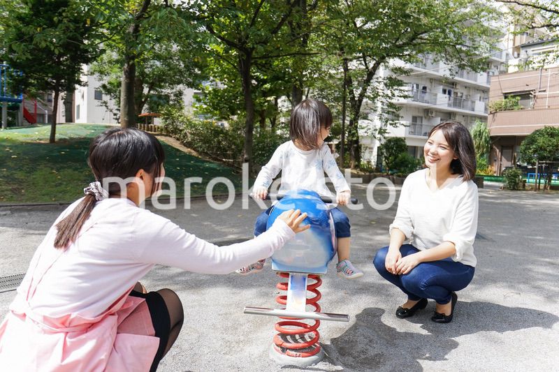 幼稚園に行く子供