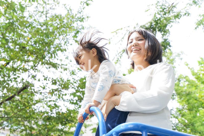 母親 抱っこ 子ども