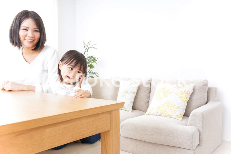 スマホを使う子ども