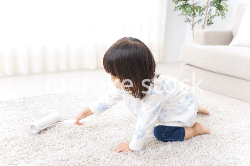 掃除をする子供