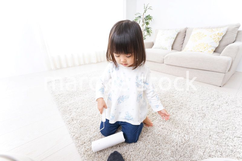 掃除をする子供