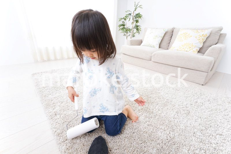 掃除をする子供