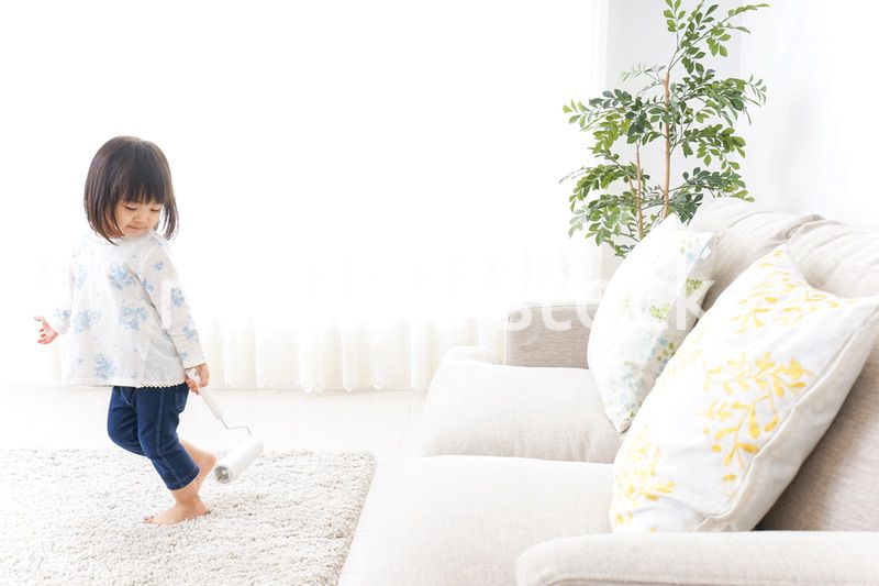 掃除をする子供