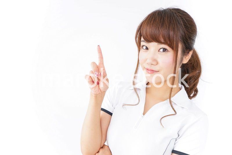 指をさすアスリート