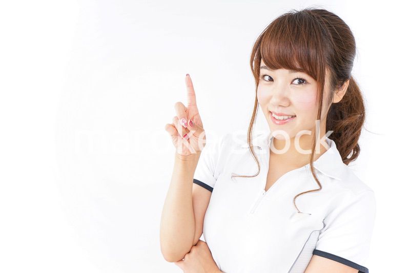 指をさすアスリート