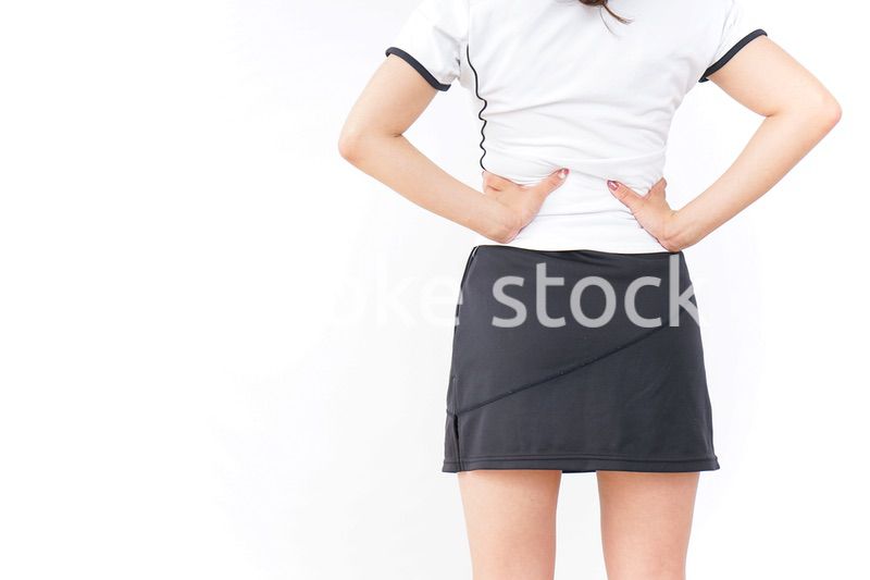 女性 スポーツ 後ろ姿