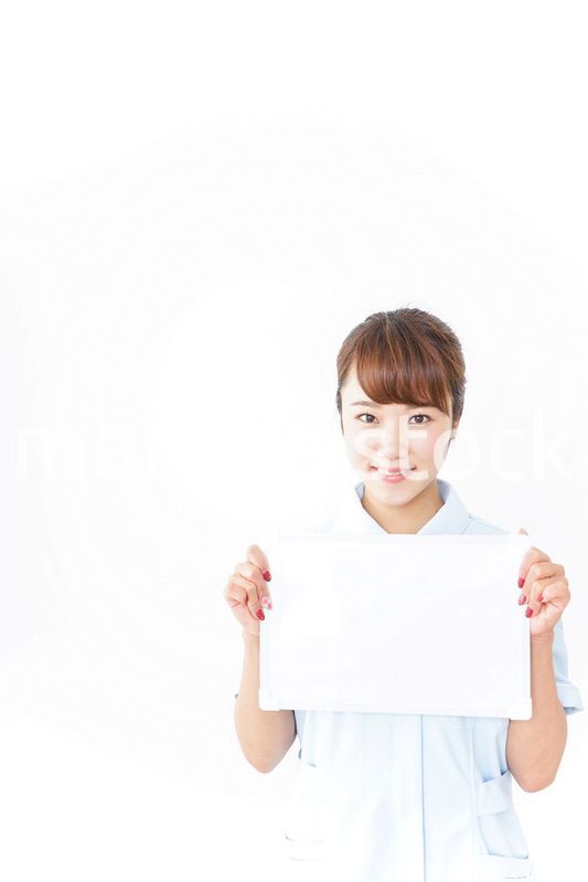ホワイトボードと看護師