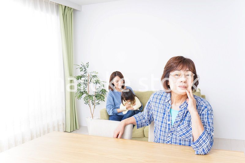 子どもが騒いで嫌がる祖母