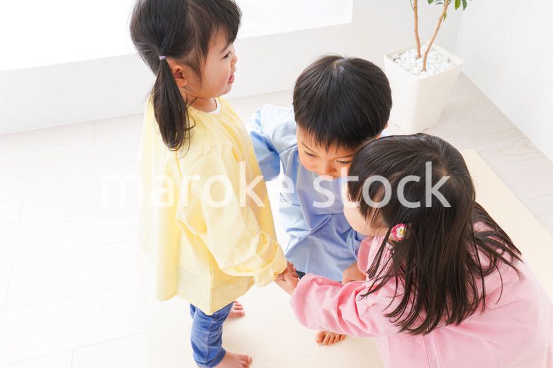 幼稚園・保育所・こども園で楽しく過ごす可愛い子供たち