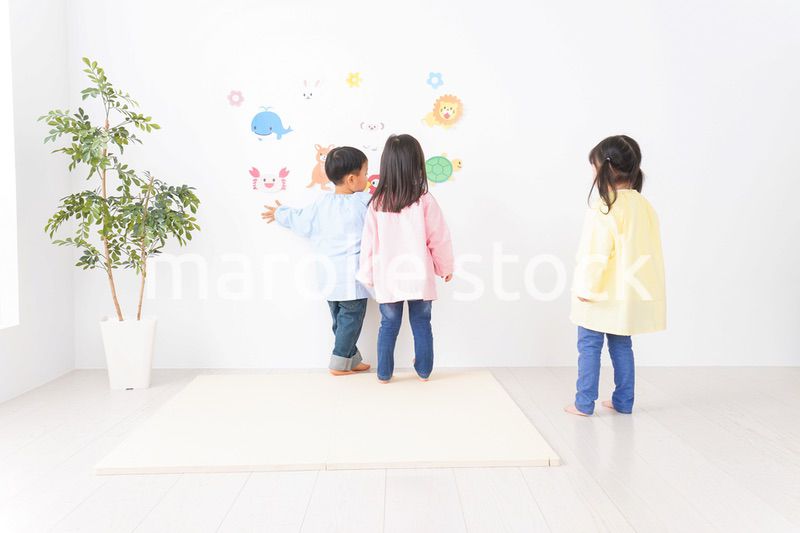 幼稚園・保育所・こども園で楽しく過ごす可愛い子供たち