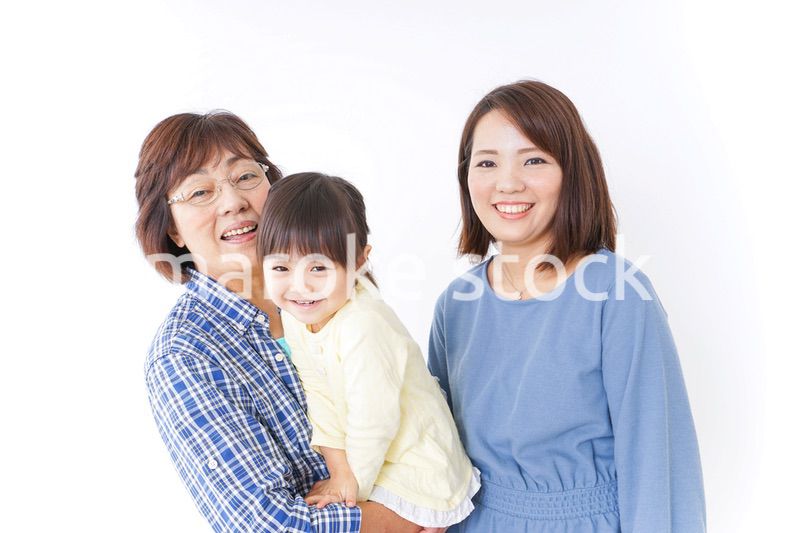 祖母母子供の三世代