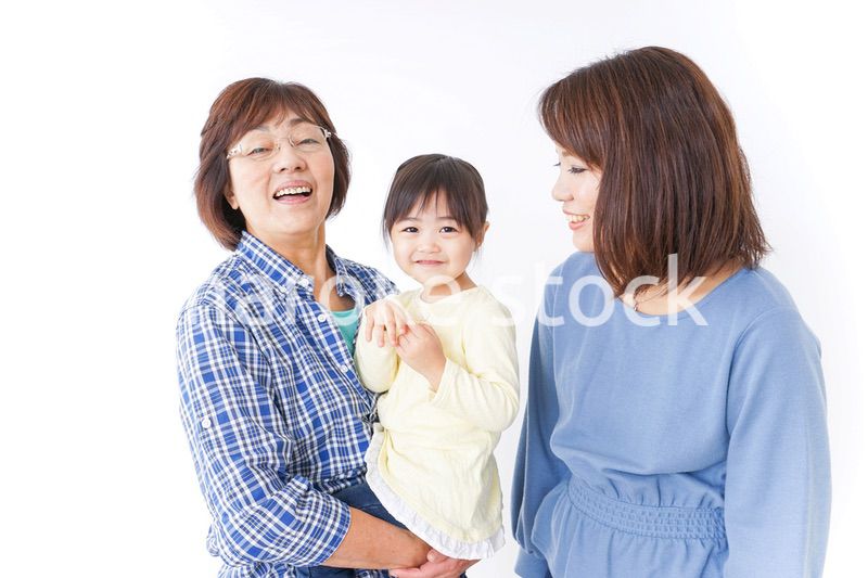 祖母母子供の三世代