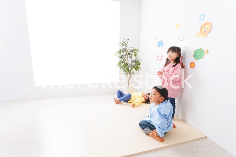 幼稚園・保育所・こども園で楽しく過ごす可愛い子供たち