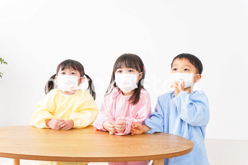 幼稚園・保育所・こども園で楽しく過ごす可愛い子供たち