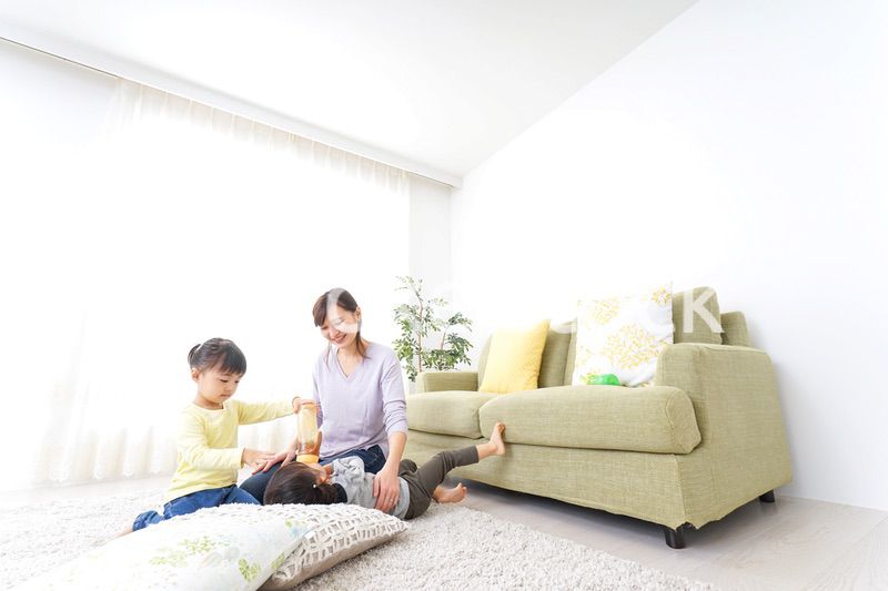 赤ちゃんのいる幸せな家族