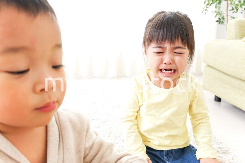 ケンカをするカップル