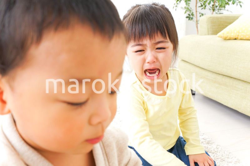 ケンカをするカップル