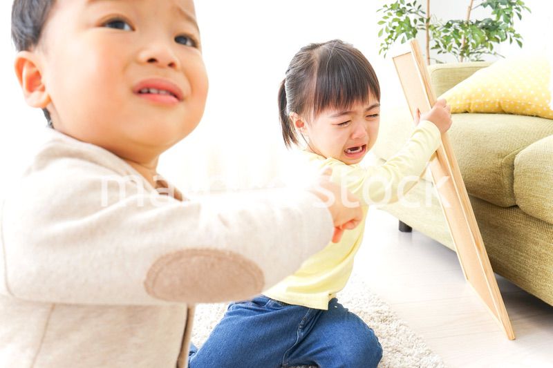 ケンカをするカップル