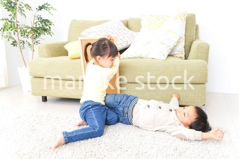 ケンカをするカップル