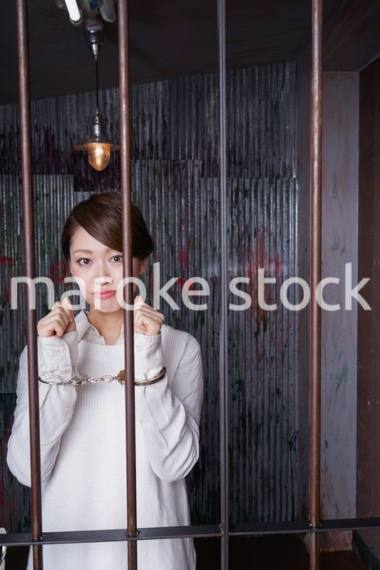 逮捕された女性
