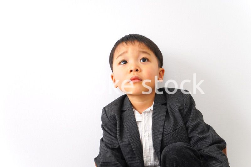 出張に行くビジネスマン