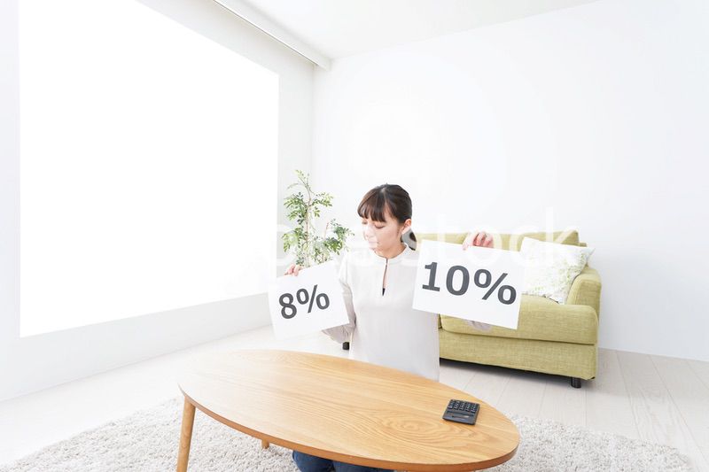 消費増税に悩む主婦